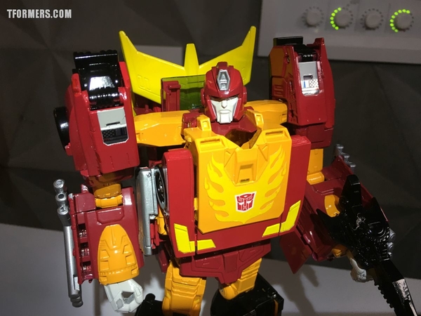 SDCC 2017   Power Of The Primes Photos From The Hasbro Breakfast Rodimus Prime Darkwing Dreadwind Jazz More  (86 of 105)